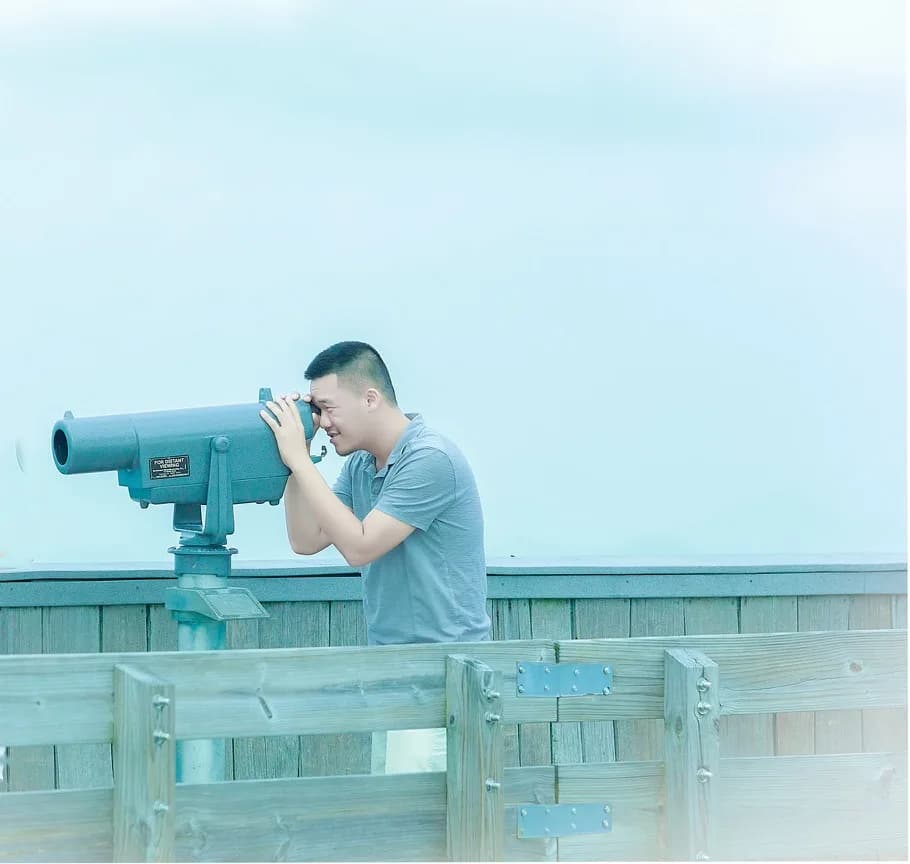 Le V Pham — Personal Journey